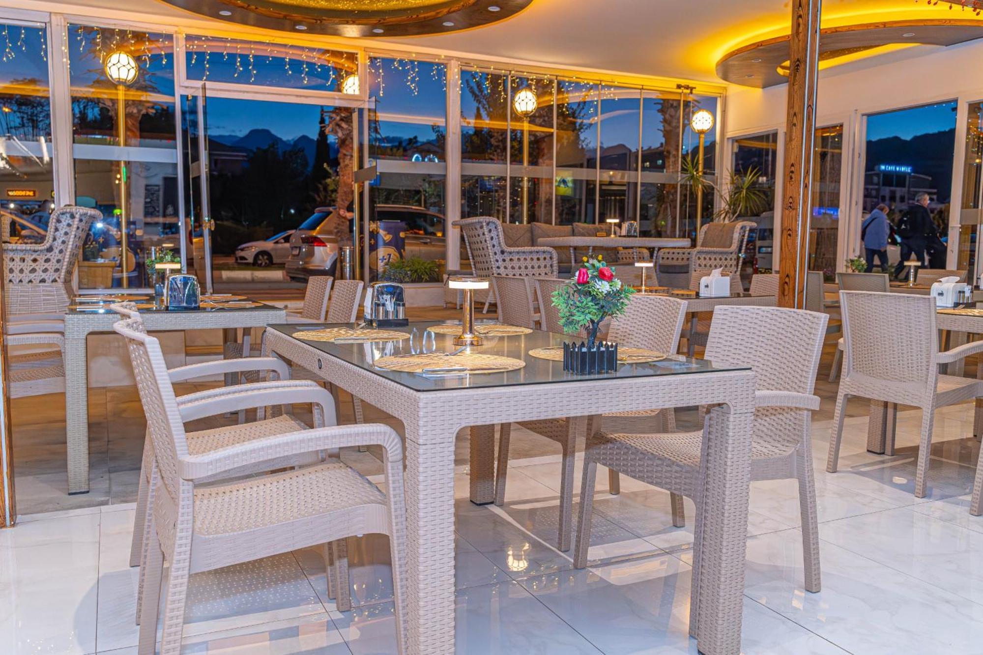 Far Life Hotel Antalia Esterno foto