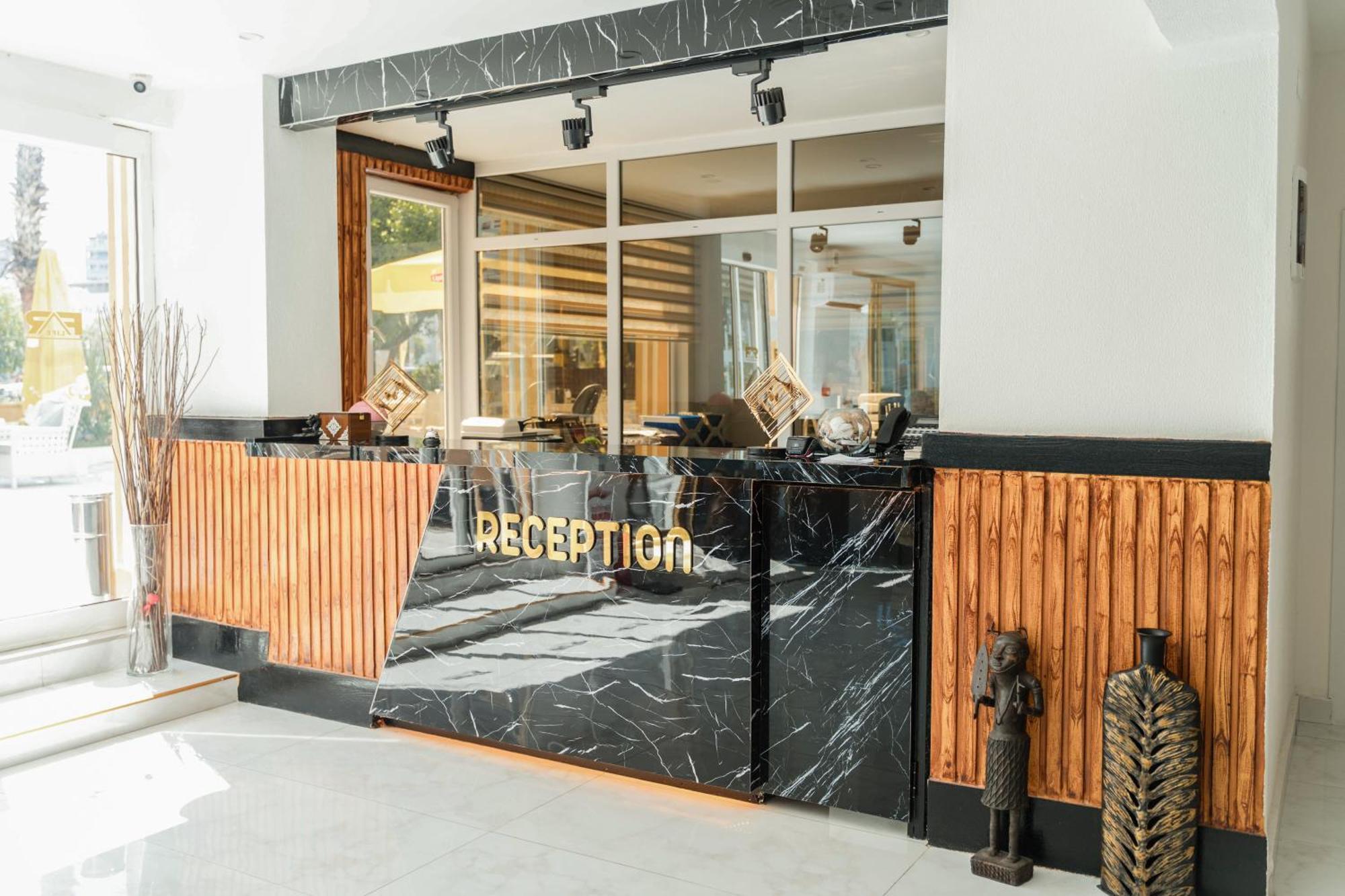 Far Life Hotel Antalia Esterno foto