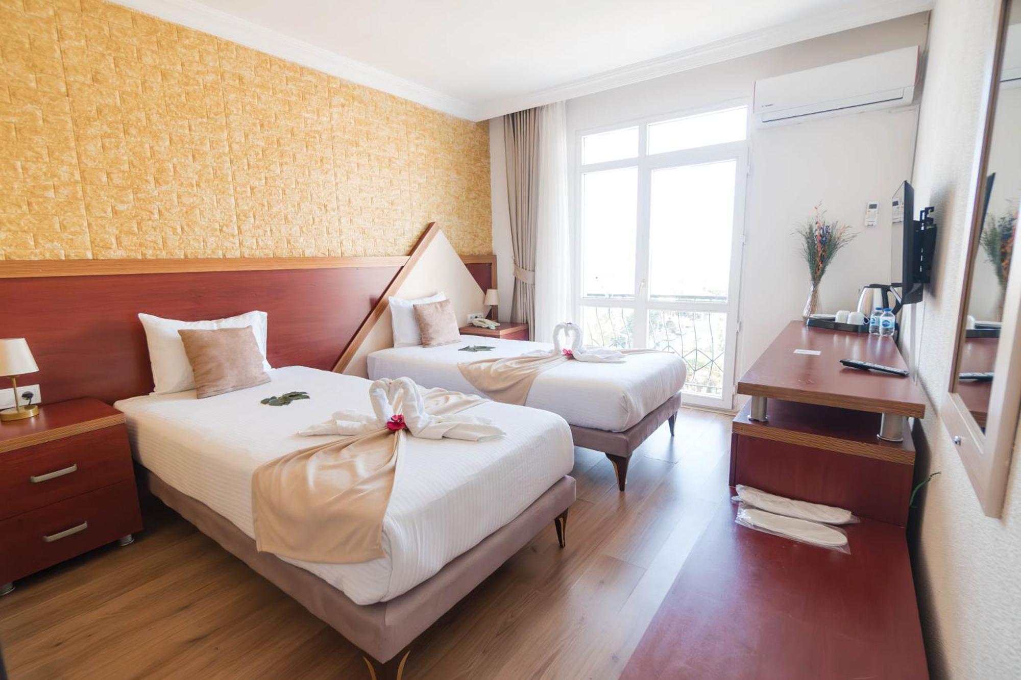 Far Life Hotel Antalia Esterno foto